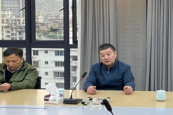 麗水市建設(shè)局黨組書(shū)記、局長(zhǎng)鐘小松一行到浙江中立建設(shè)有限公司走訪