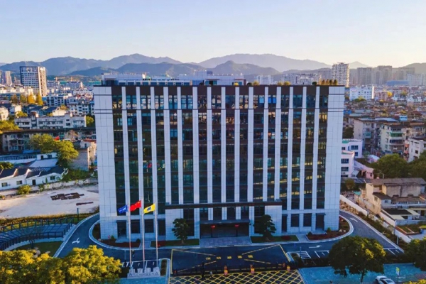 樓志堅(jiān)副市長一行蒞臨中立建設(shè)走訪調(diào)研